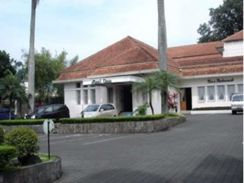 Hotel Royal Dago Bandung Kültér fotó
